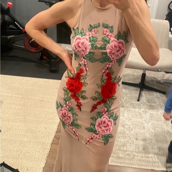 ASOS maxi dress floral detailing - Picture 4 of 4